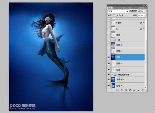 photoshop将室内美女合成制作出海底美人鱼教程