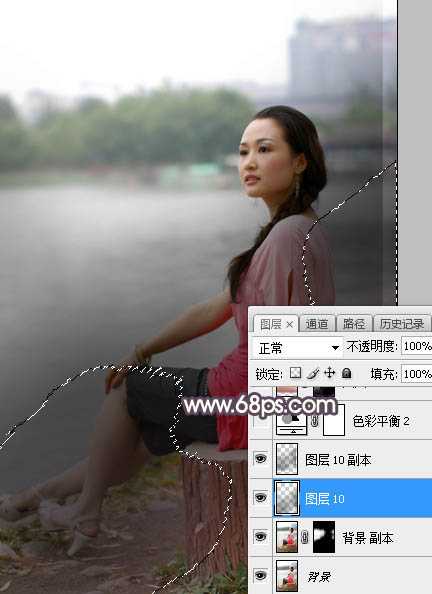 Photoshop调制出暗调暖色晨曦湖边人物图片